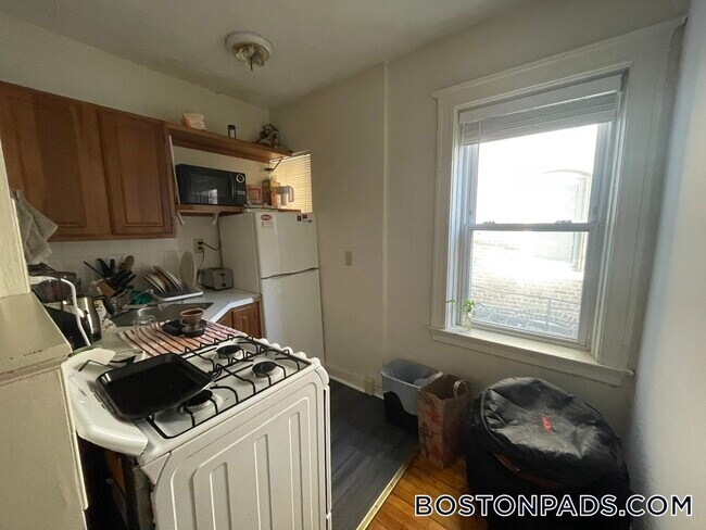 Foto del edificio - 16-20 Westland Ave.