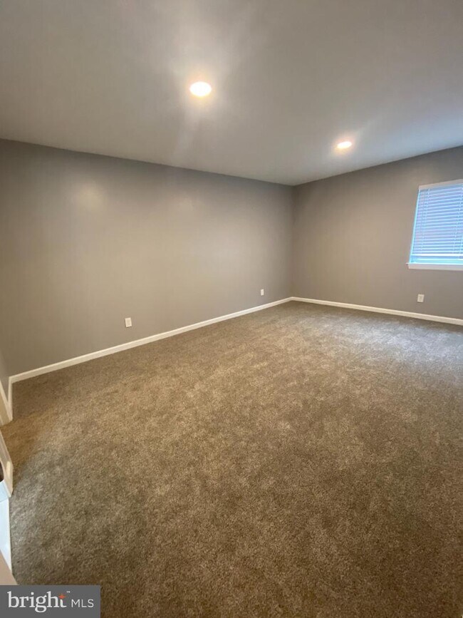 Foto del edificio - 5418 Valley Green Dr