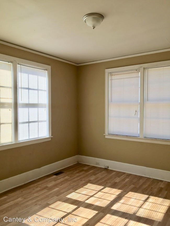 Foto del edificio - 1323-1325 Northwood St