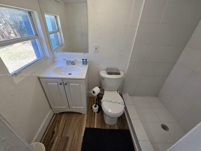 Foto del edificio - 7638 N Miami Ave