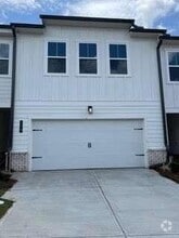 Building Photo - 650 Pt Pl Dr