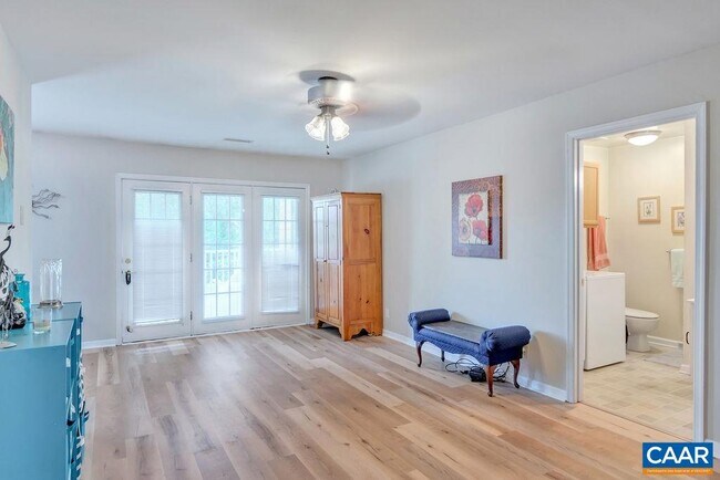 Foto del edificio - 1242 Villa Ln