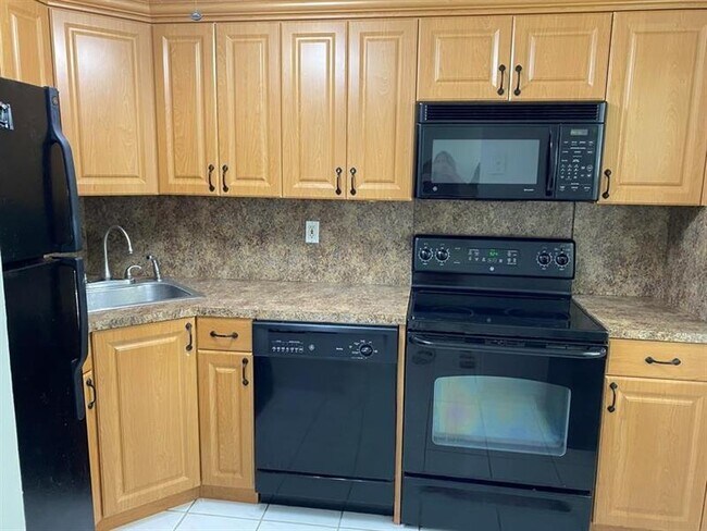 Foto del edificio - 340 NW 19th St
