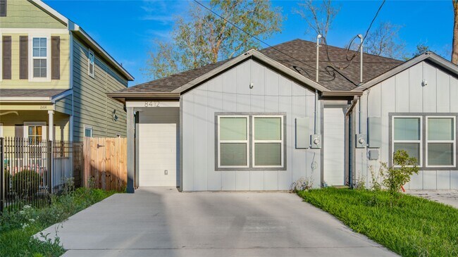 Foto del edificio - 8412 Sunnyhill St