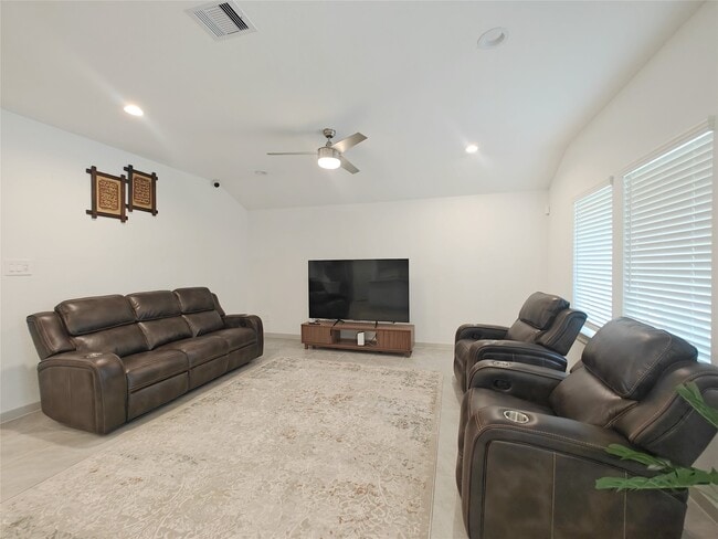 Foto del edificio - 3935 Gael Run Ct