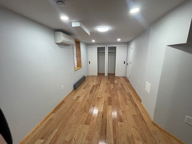 Foto del edificio - 2544 Yates Ave