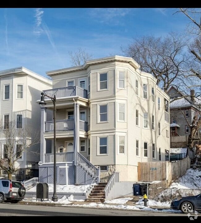 Building Photo - 224 Hyde Park Ave
