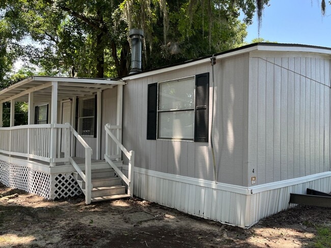 Building Photo - Grove Point Mobile Homes