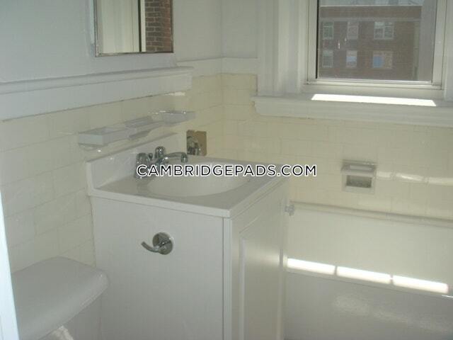 Building Photo - 24 Chauncy St.