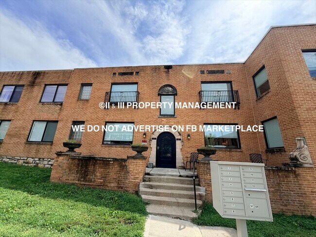 Foto del edificio - 4511 Roanoke Pkwy