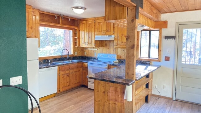 Building Photo - Florissant Home