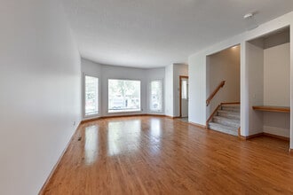 Building Photo - 250-224 24 Ave NE