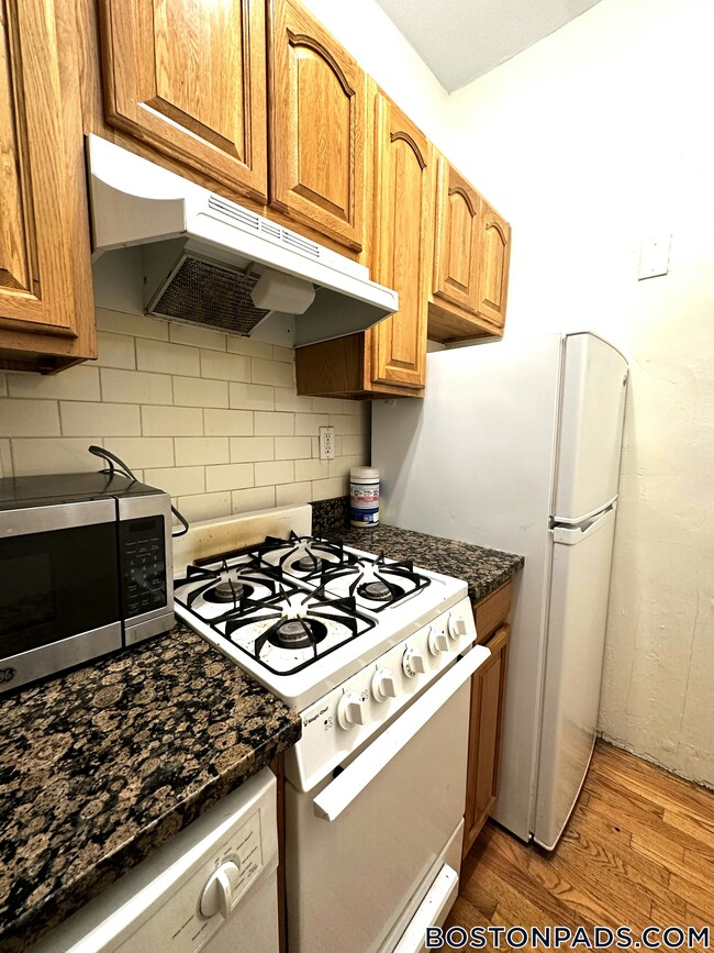 Building Photo - 313 Huntington Ave