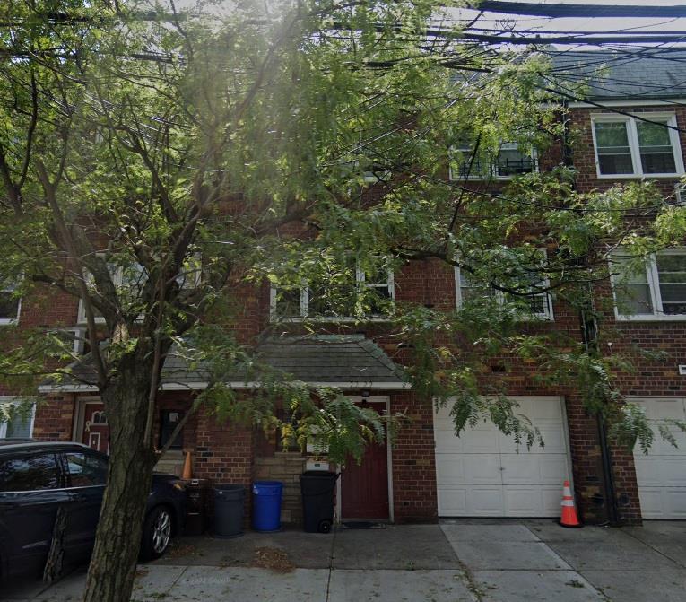 Primary Photo - 72-22 Caldwell Ave