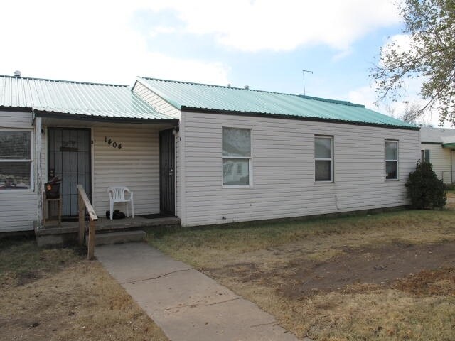 Primary Photo - 1404 Dunaway St