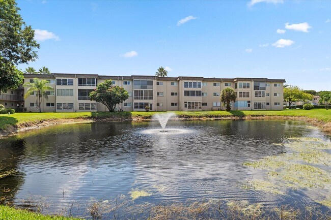 Building Photo - 719 Lori Dr