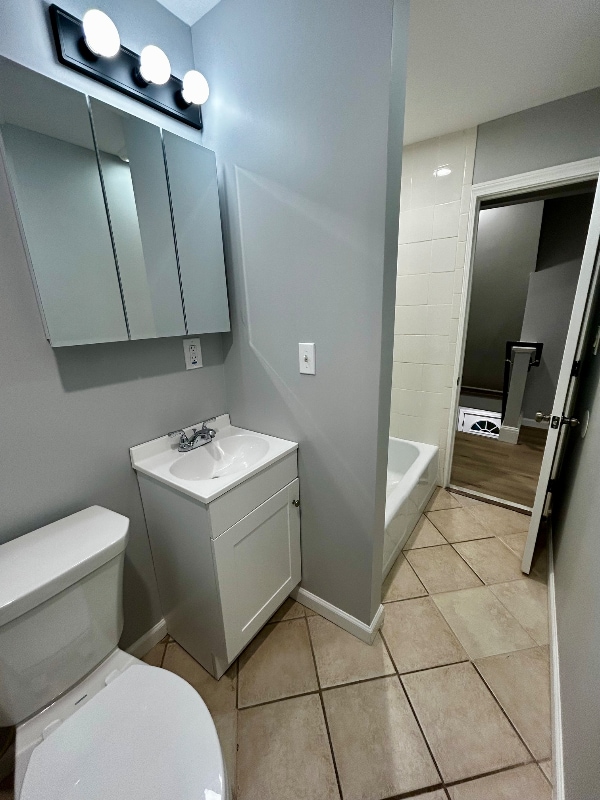 Building Photo - 82 Congress St