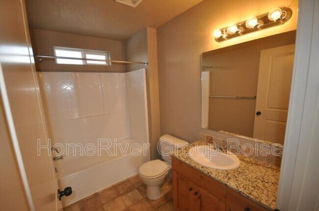 Foto del edificio - 11828 W Fairview Ave