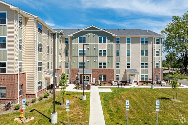 Building Photo - The Pointe at Walker Mill 55+