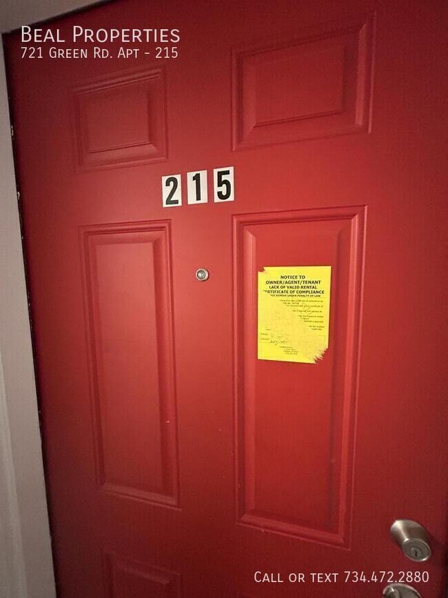 Building Photo - 721 Green Rd