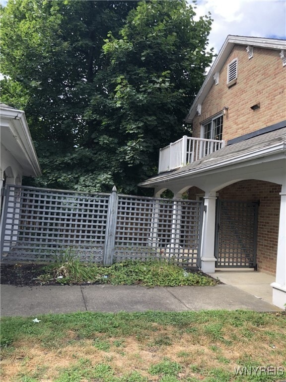 Building Photo - 433 Linwood Ave
