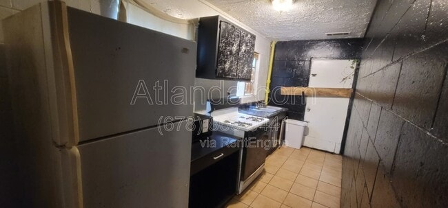 Building Photo - 1176 Garibaldi St SW