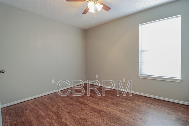 Foto del edificio - 2415 87th St