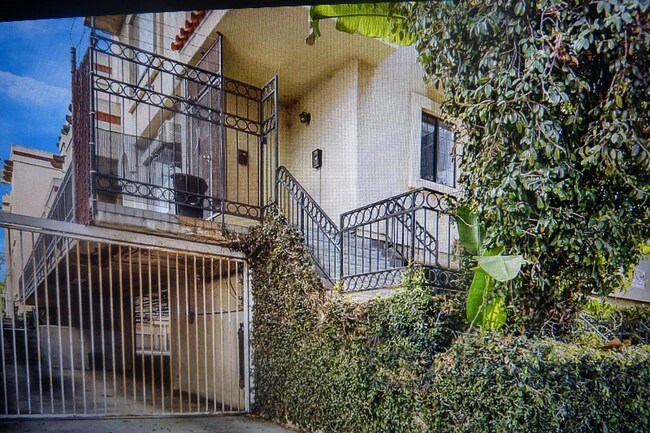 Foto del edificio - 3648 Motor Ave