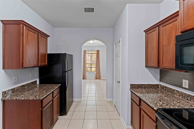 Foto del edificio - 5015 Alder Bend Ln