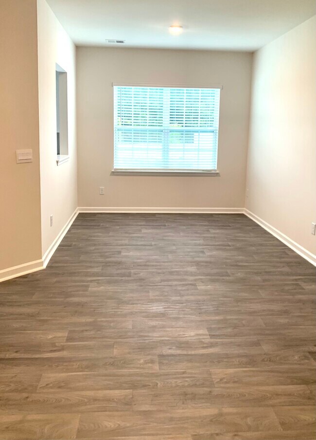 Foto del edificio - 1180 Evelynnview Ln