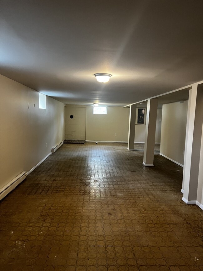 Building Photo - 15 N Purcell Ave