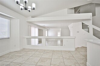 Building Photo - 9692 Cathedral Stairs Ct