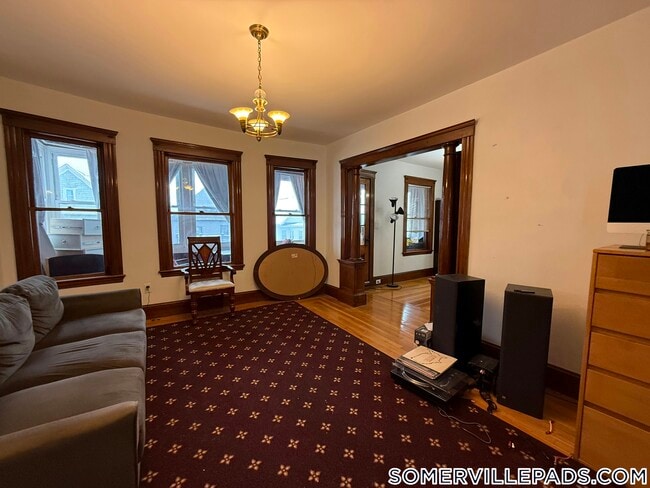 Building Photo - 449 Broadway