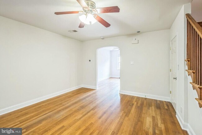 Building Photo - 1407 K St SE