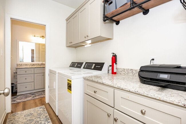 Foto del edificio - 1648 Mary Evers Dr