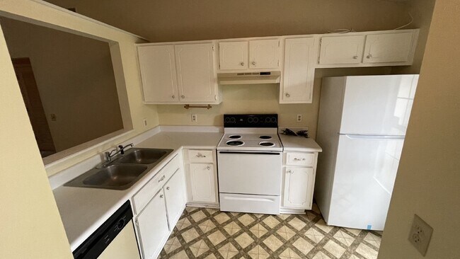 Foto del edificio - Townhouse For Rent