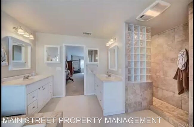 Building Photo - 6 br, 5 bath House - 24450 Malaga Rd