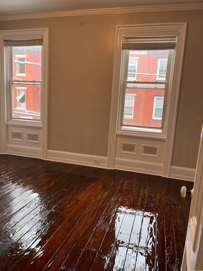 Building Photo - 1506 Swain St