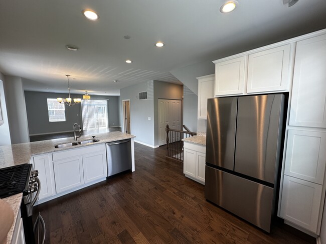 Foto del edificio - 400 Prairie Ct