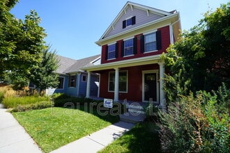 Building Photo - 3206 Geneva St