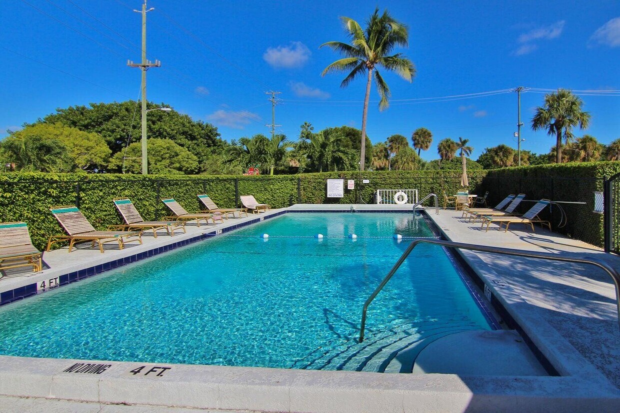 Foto principal - 15 S Golfview Rd