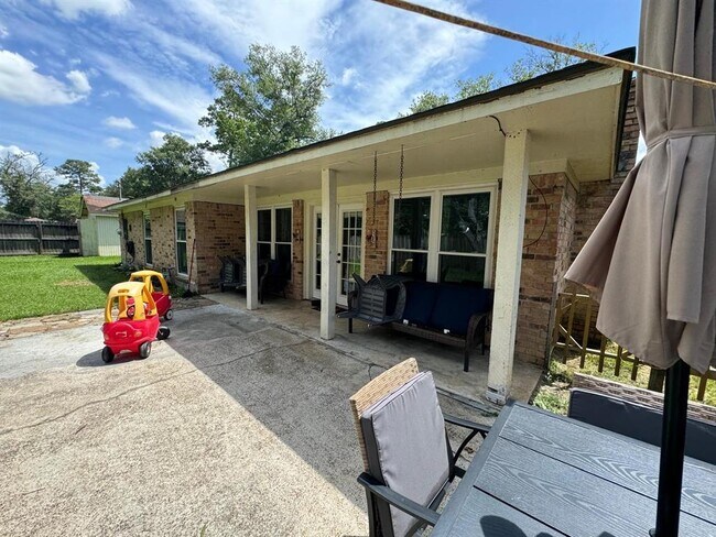 Foto del edificio - 5019 Timber Ridge St