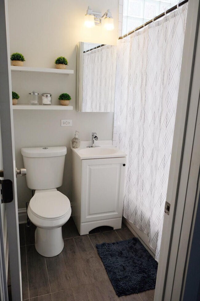 Bathroom - 2341 W Charleston St