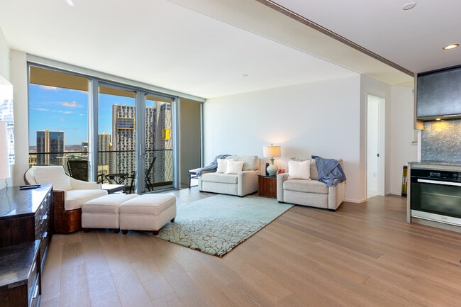 Building Photo - 1000 Auahi St