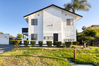 Building Photo - 3296 Franklin Ave