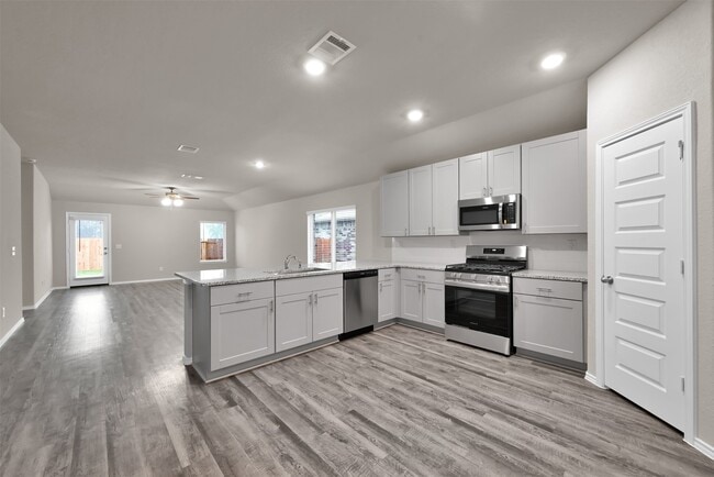 Building Photo - 257 Gallant Front Trl