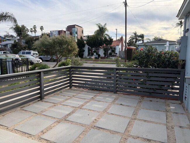 Foto del edificio - 4566 Muir Ave