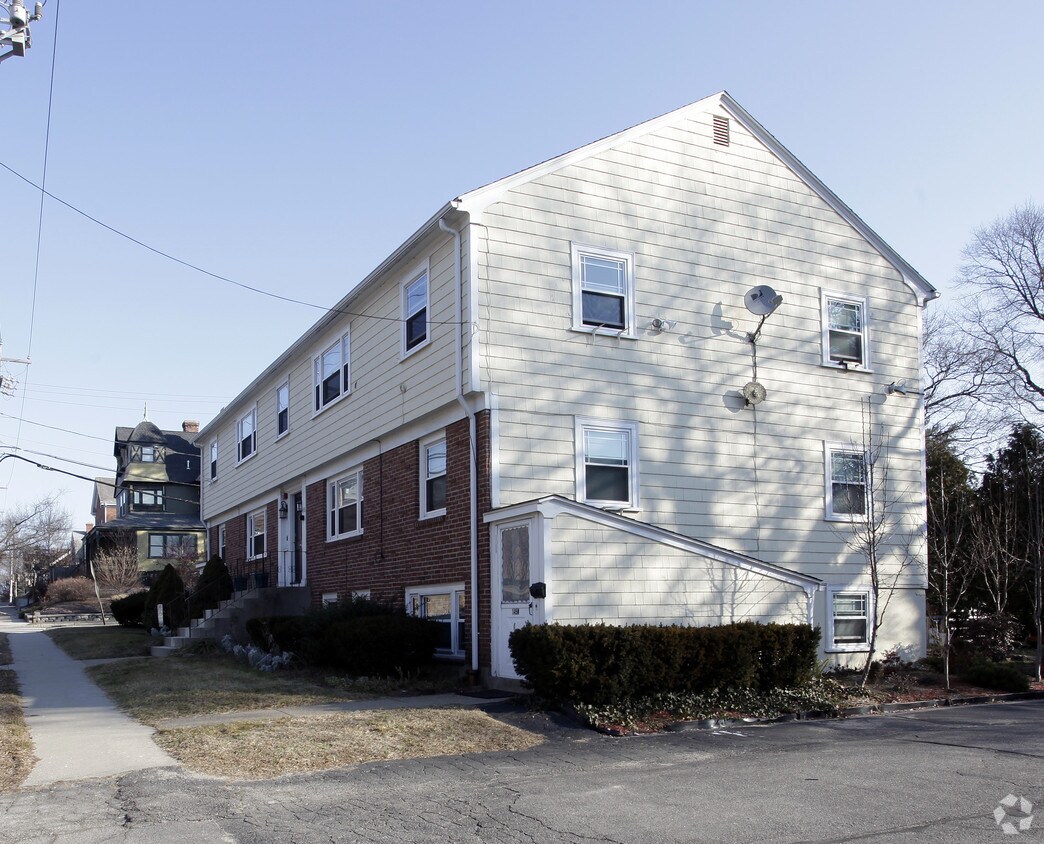 Primary Photo - 201 Medway St
