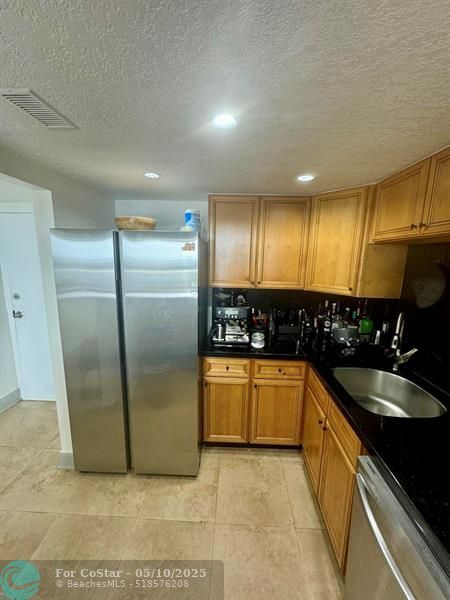Building Photo - 13499 Biscayne Blvd