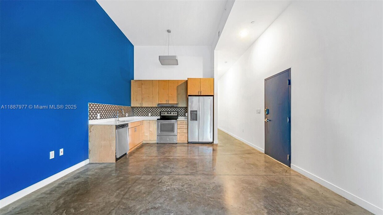 Foto principal - 771 NW 1st St